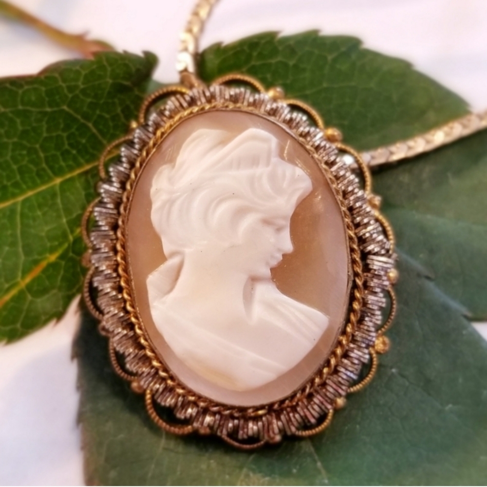 18k Gold Filled Cameo Pendant and Brooch - Picture 2 of 6